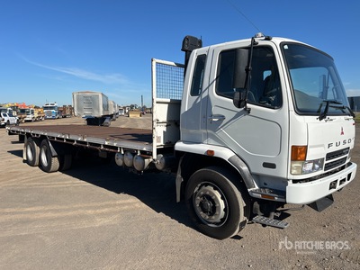 2007 Mitsubishi Fuso Fighter FN 600 6x2 Flatbed Truck