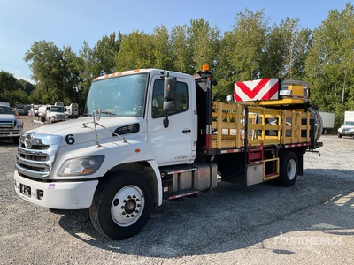 2019 Hino 268 4x2 Attenuator Truck