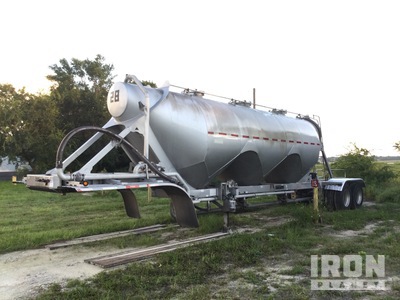 2019 Gallegos Pneumatic Bulk Trailer