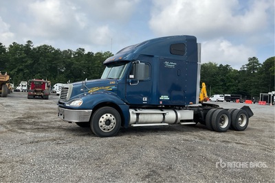 2007 Freightliner Columbia 120 6x4 T/A Sleeper Truck Tractor