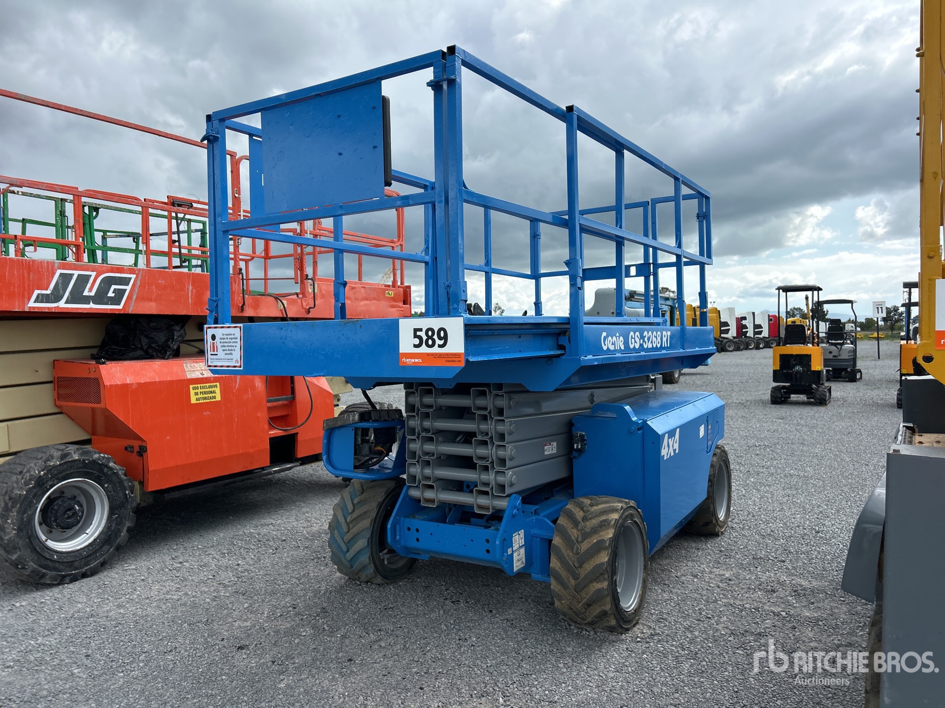 2006 Genie GS-3268 4x4 Diesel Elevador de Tijera / Scissor Lift