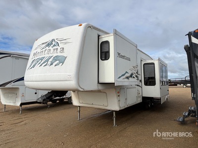 2005 Keystone 3650 36 ft T/A Travel Trailer