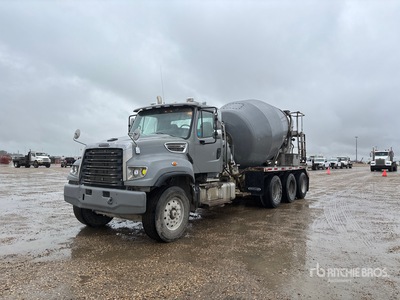 2012 Freightliner CT114086D 8x6 Mixer Truck