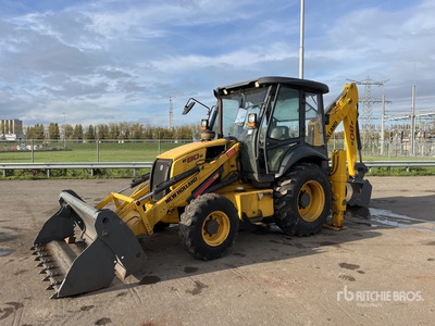 2017 New Holland B80B-SS 4x4 Backhoe Loader