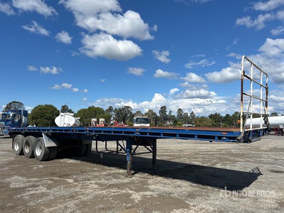 1985 Fruehauf 12.1 m Tri/A フラットベッドトレーラー