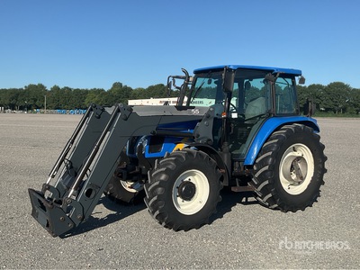 2005 New Holland TL100A 4WD Tractor