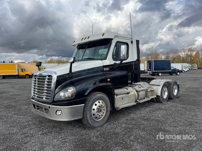 2016 Freightliner Cascadia 125 6x4 T/A Day Cab Truck Tractor