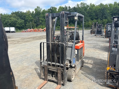 2011 Toyota 7FBCU15 2600 lb Elektrische heftruck