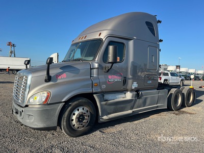 2016 Freightliner Cascadia 125 6x4 T/A Sleeper Truck Tractor
