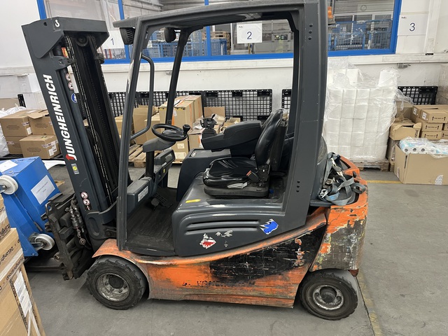 2010 Jungheinrich EFG320 Electric Forklift 2010 Jungheinrich EFG320 Electric Forklift