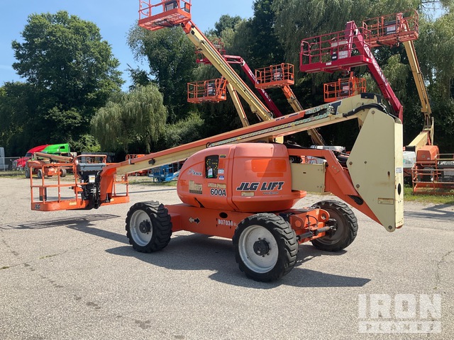 ELEVADOR ARTICULADO 2014 JLG 4WD 600A