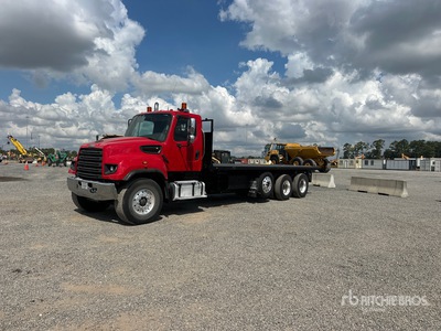 2014 Freightliner 114SD 8x4 Ciężarówka z płaską platformą