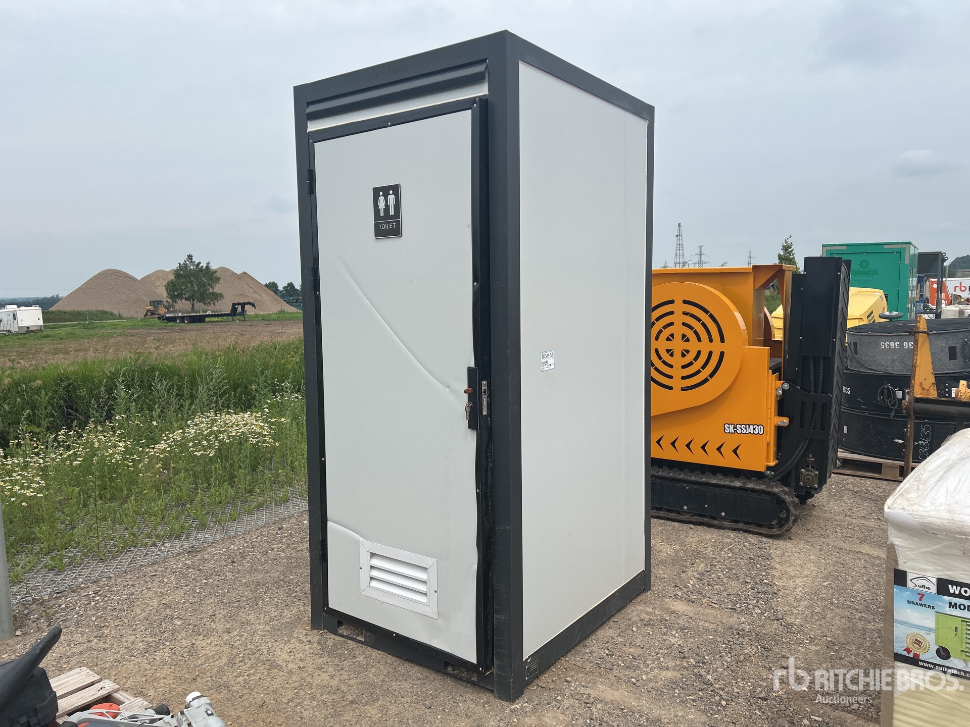 2025 StanForge STS04 4 ft 3 in x 3 ft 7 in 1 Person Skid-Mounted Portable Toilet