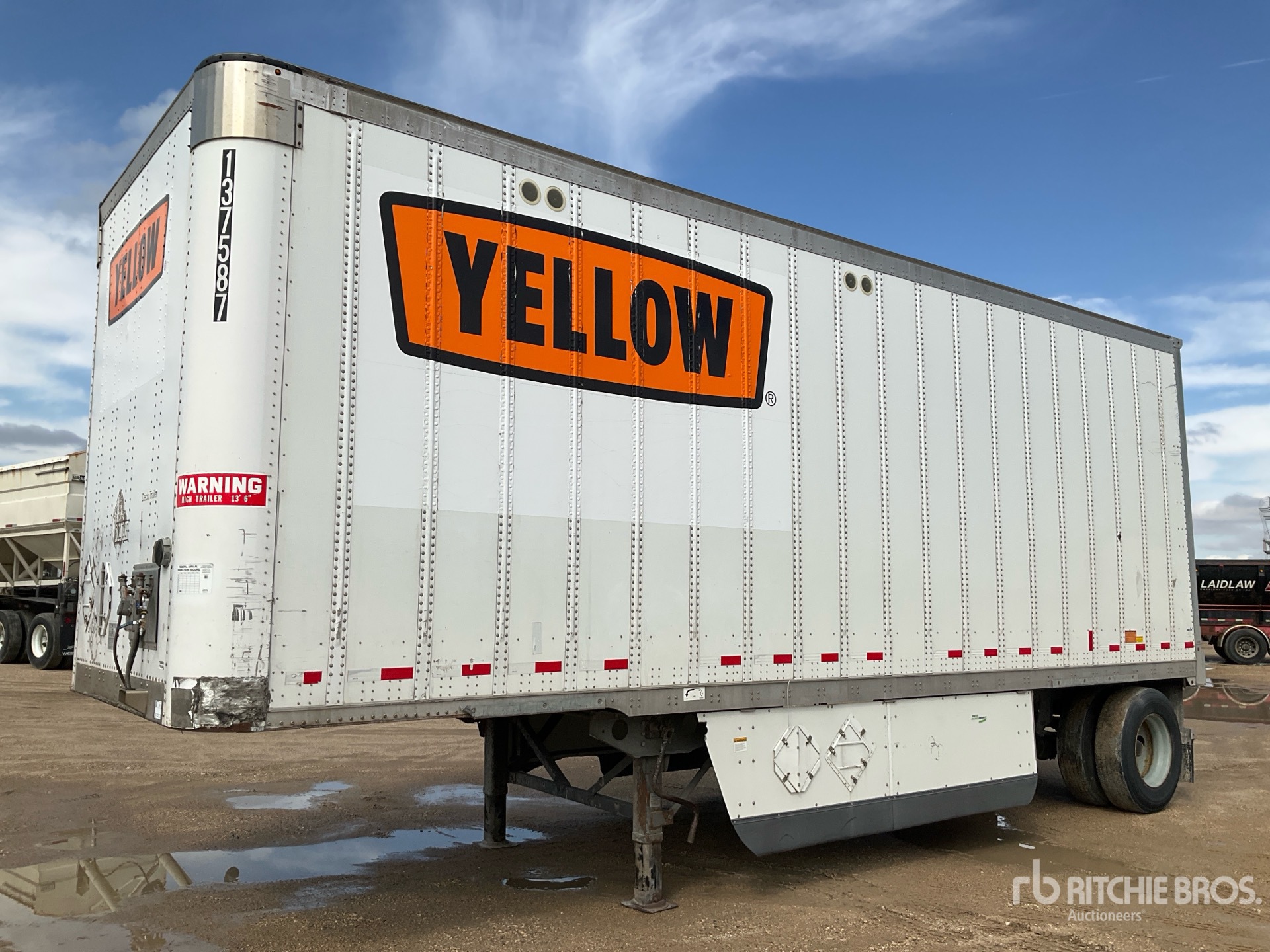 2019 Wabash National DVDBHPC 28 ft Pup Van Trailer