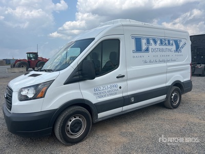 2015 Ford Transit 150 4x2 Camions réfrigérés