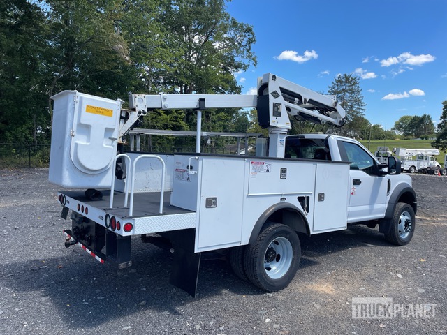 CAMIóN CON CANASTILLA 2019 FORD VERSALIFT