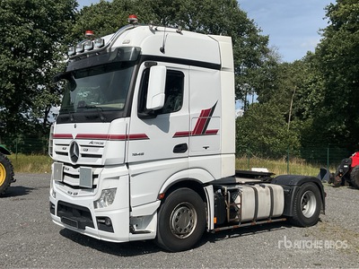 2015 Mercedes-Benz Actros 1845LS 4x2 تراكتور شاحنة بسقف (أحادي المحور)