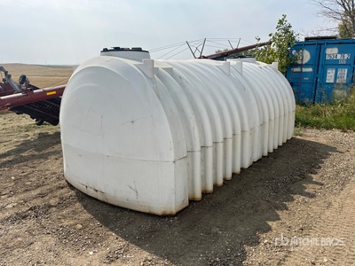 FreeForm 3900 gal Poly Tanque de agua