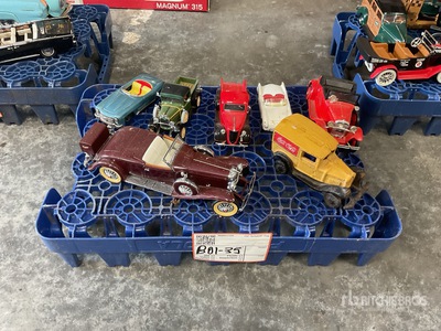Quantity of Die Cast Cars Varios otros