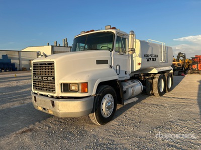 1992 Mack CH613 6x4 Water Truck