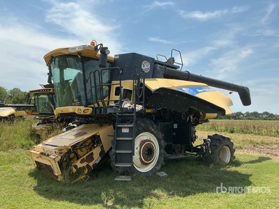 2010 New Holland CR 9070 4x4 حصادة مجمعة (Inoperable)