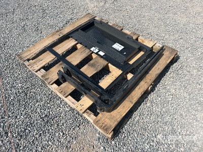 2025 GIYI 30 in Mini Skid Steer Forks (Unused)