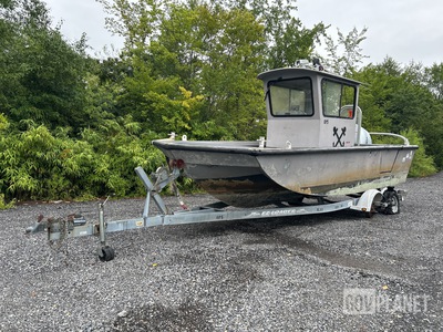 Center Console Boat w/EZ Loader Trailer