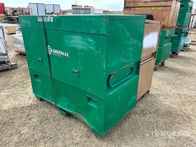 Quantity of (2) Greenlee 60 in x 30in x 53in (2) (1) Knaack (1) Greenlee Werkzeugkiste