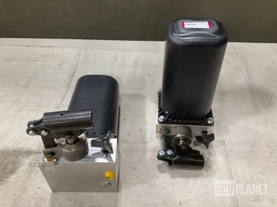 (13) Power-Packer HP50027203 Hand Pumps