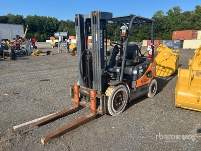 2013 Doosan G25P-5 4600 lb Pneumatic Tire Forklift