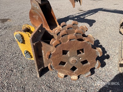 Excavator Compaction Wheel - Fits Cat 323FL