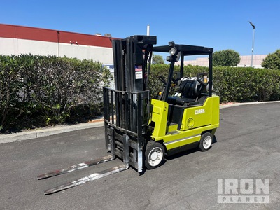 Clark GCS25WC 4175 lb Cushion Tire Forklift