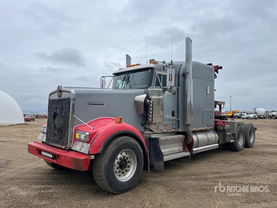 2007 Kenworth W900 6x4 Sleeper Winch Truck