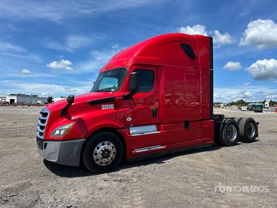 2020 Freightliner Cascadia 126 6x4 T/A Slaapcabine Trekker
