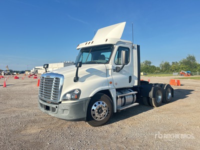 2016 Freightliner Cascadia 125 6x4 Cabeza Tractora Cabina Corta
