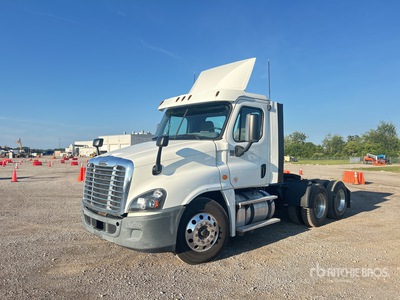2016 Freightliner Cascadia 125 T/A Day Cab Truck Tractor