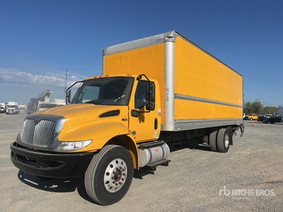 2020 International MV607 4x2 شاحنة فان