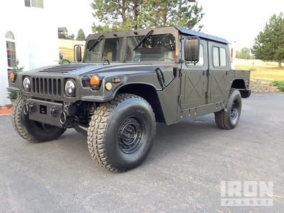 2002 AM General M1097A2 HMMWV 4 Door Hard Top w/Truck Body
