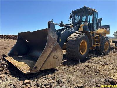 2015 John Deere 724K Wheel Loader