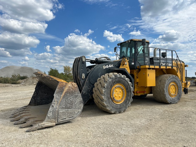 2019 John Deere 944K Wheel Loader