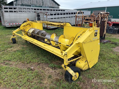 2002 John Deere 645A 14 ft Forage Harvester Pickup Header