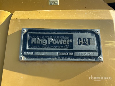 2019 Cat 745 Knickgelenkter Muldenkipper