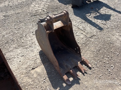 16 in Digging Excavator Bucket