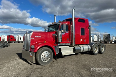 2019 Kenworth W900 6x4 T/A Sleeper Truck Tractor