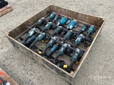 Quantity of (18) Makita Grinders