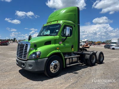 2018 Freightliner Cascadia 113 6x4 Cabeza Tractora Cabina Corta