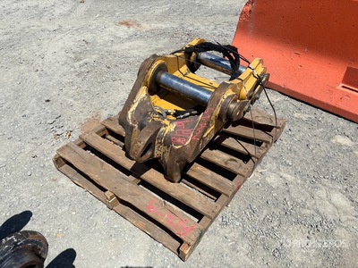 Excavator Coupler - Fits Cat 335FL