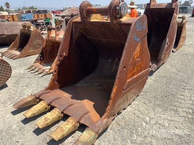 60 in 3.2 cyd Excavator Bucket - Fits Cat 365CL