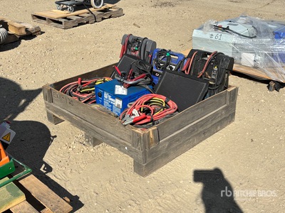 Quantity Of Automotive Battery Booster Equipment Divers - Magasin, entrepôt, consommateur