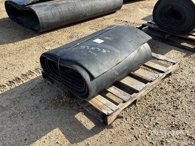 55 Ft Of 36 In x 3/8 In Rubber Matting Varios. Industrial